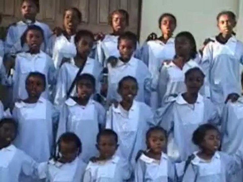 IZA MOA I JESOA - EKAR St Jean Baptiste Toamasina