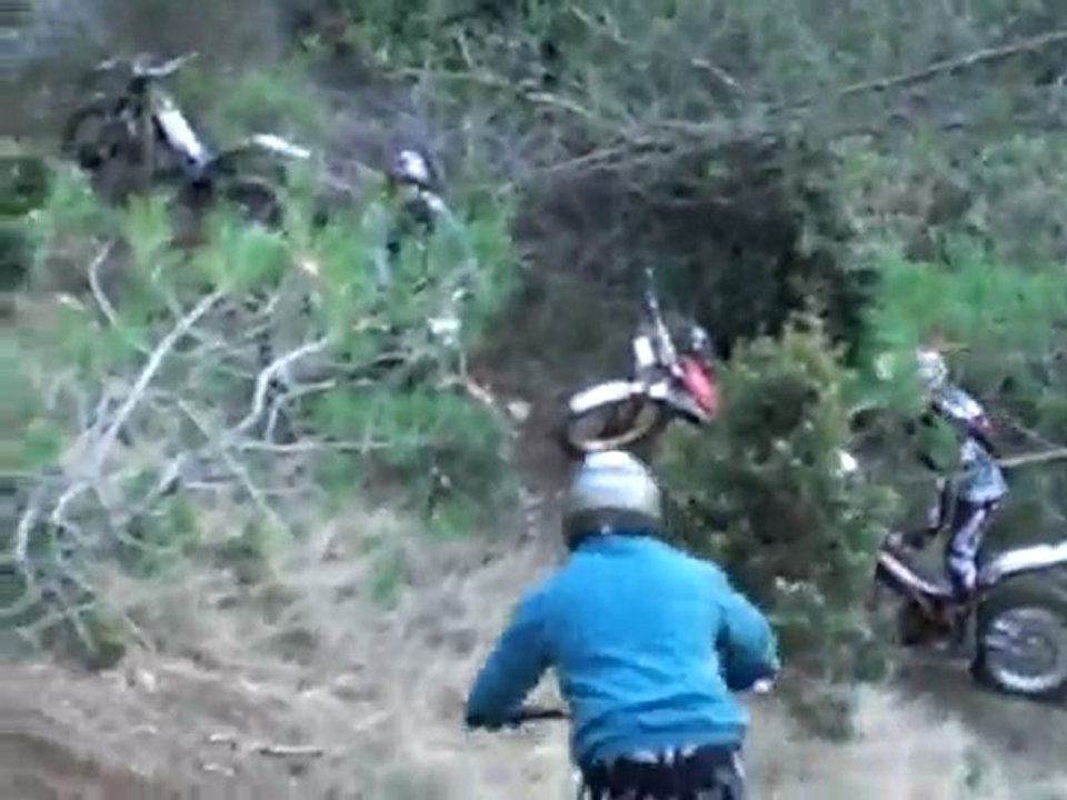 CIMG0966 moto trial à fonties