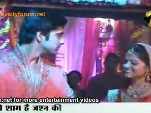 Manav Archna Ki Honymoon Party Pavitra Rishta)