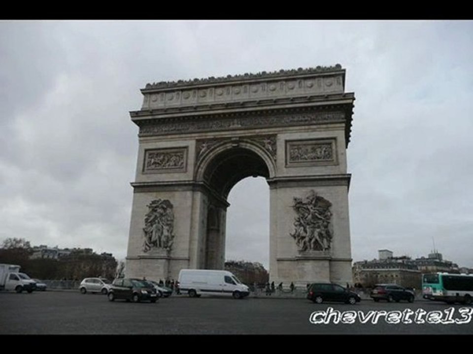 PARIS 8