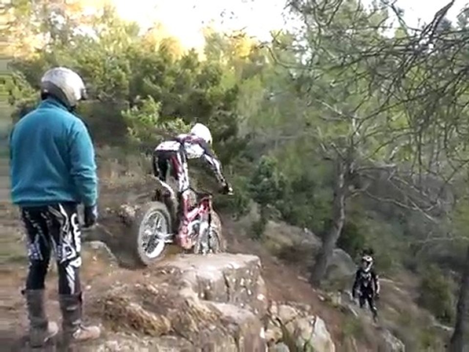 CIMG0975 moto trial à fonties.