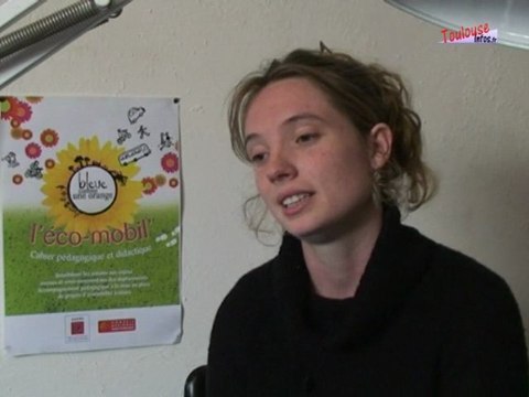 L'ecologie et vous avec l'association bleue comme une orange