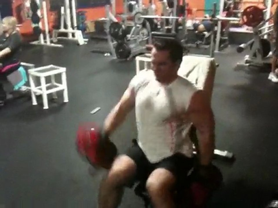 Biceps banc droit 38 kg noureddine 12/2009