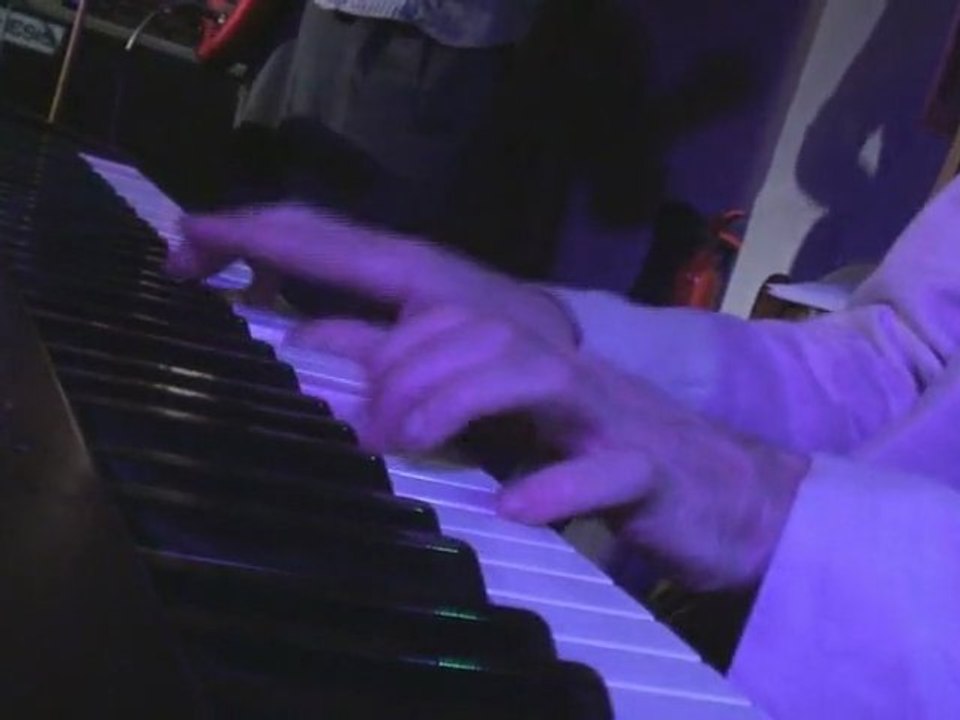 3ème extrait du 1er Anniversaire des Aux Petits Joueurs