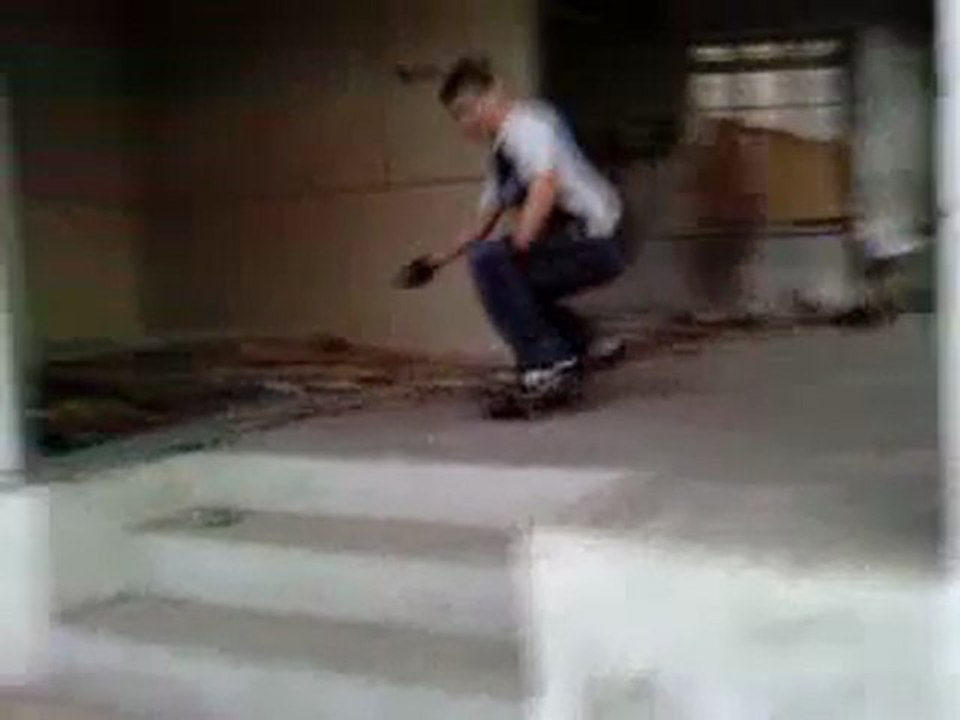 moi wanwan et bobo sur un ollie en sautent 2 marches