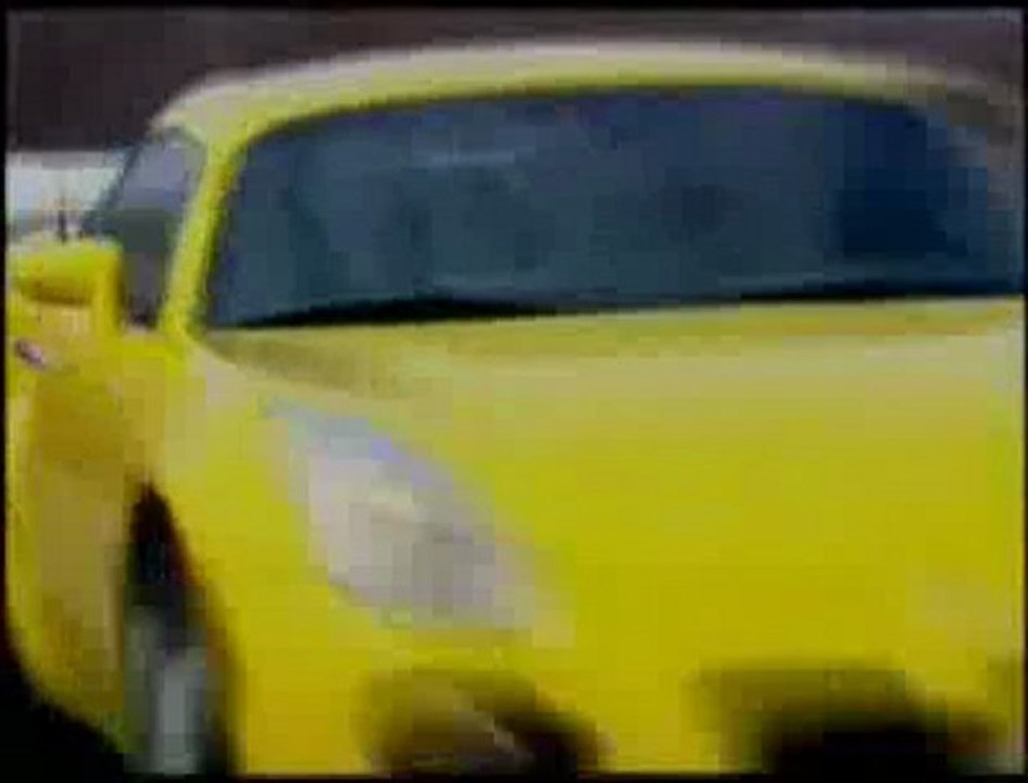 Pontiac Solstice Coupé Vidéo constructeur : court métrage Pontiac Solstice Coupé