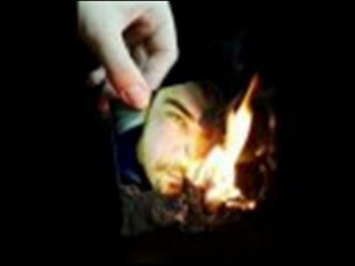 Hadi ÇaT KaPı GeL SeViNeYiM...