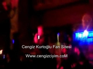 Cengiz Kurtoğlu - Küstüm Restaurant Sahneye Gelişi