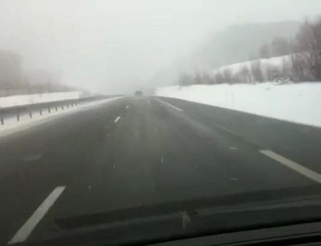 Routes enneigées dans les Ardennes