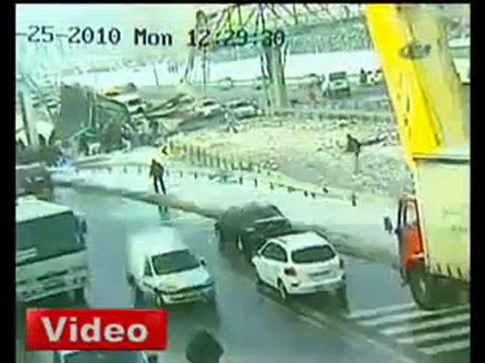 Horrible crash camion