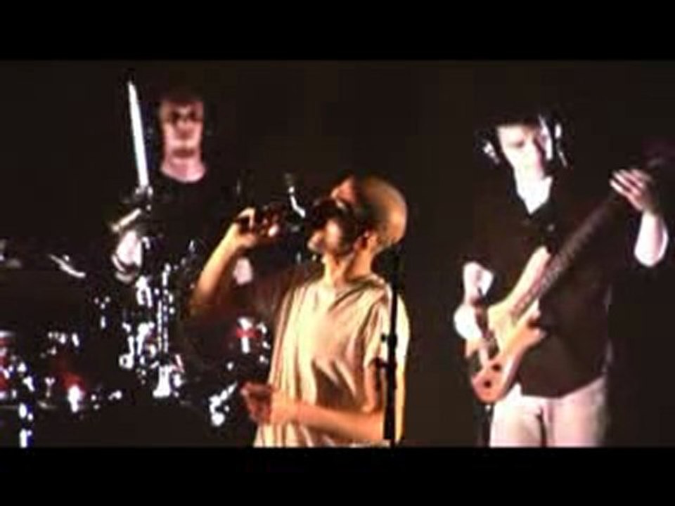 IL N'Y A PLUS RIEN  |  hommage à Léo Ferré