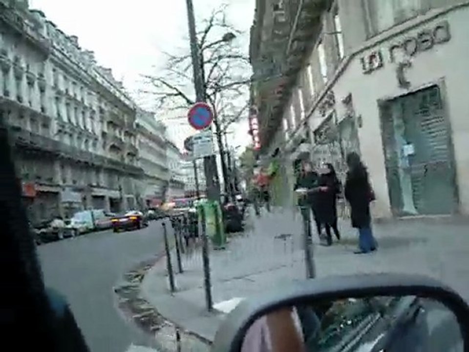 Aston martin DB9 noir mate