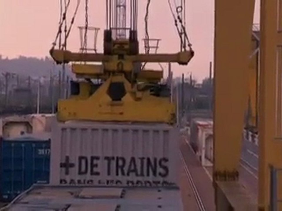 Publicité pour le Fret de la compagnie de transport SNCF