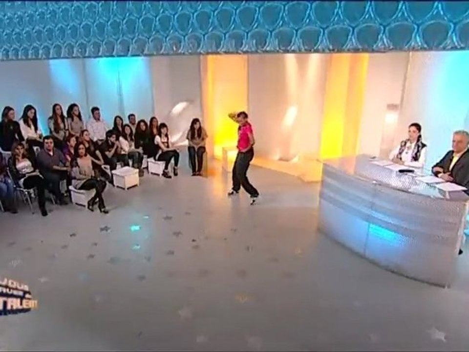 Dixy Brown : danse hip-hop et contorsion