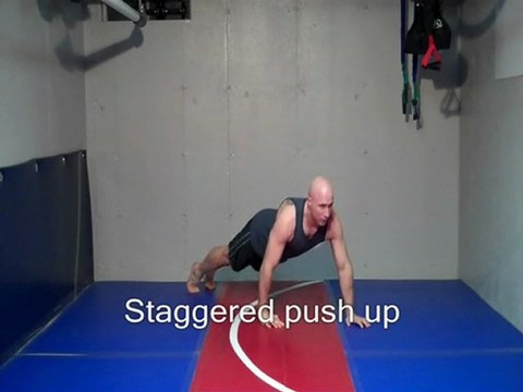 Staggered push up-01.wmv