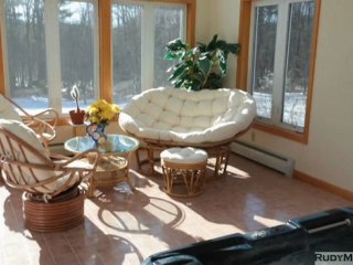 Hudson, New Hampshire real estate & homes - 18 Pinewood Road