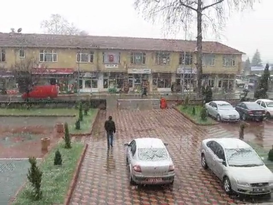 Kar videosu