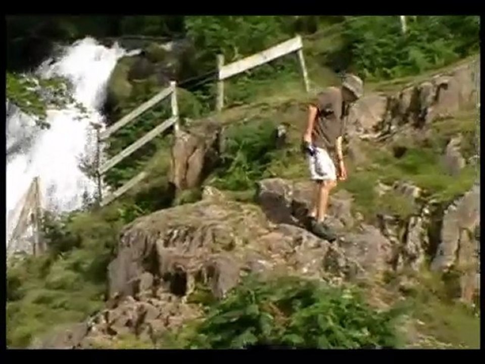 Prodigy - Run With The Wolves [Wolves Version] by Clifford