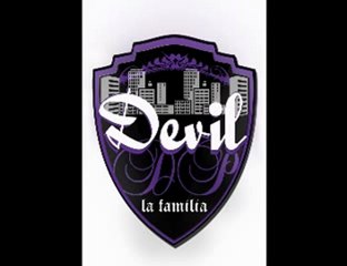ecoute ce que te dit la rue."la familia mixtape"(prod Devil)