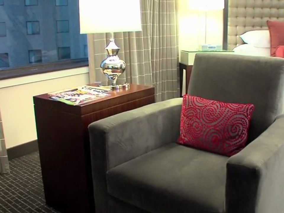 Deluxe King Arch View Room at Hyatt St. Louis at the ARch