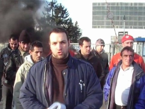 Le feu devant la centrale thermique Lucy (Montceau - 71)