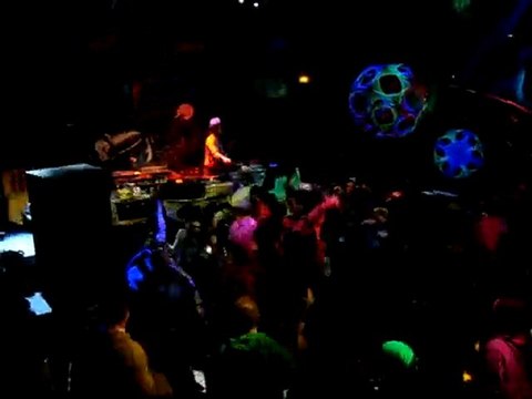 Chico@Krispies Live Project au Bacardi