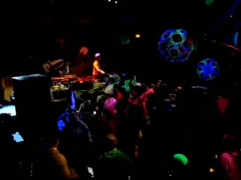 Chico@Krispies Live Project au Bacardi