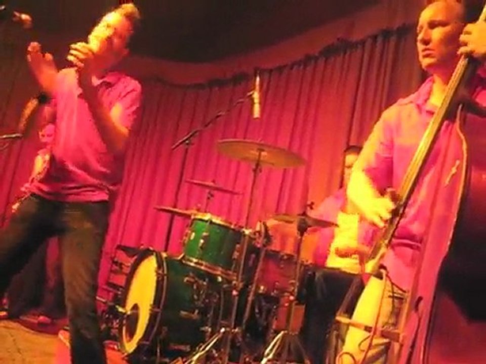 Hot Wire RocknRoll at Roadrunners Paradise