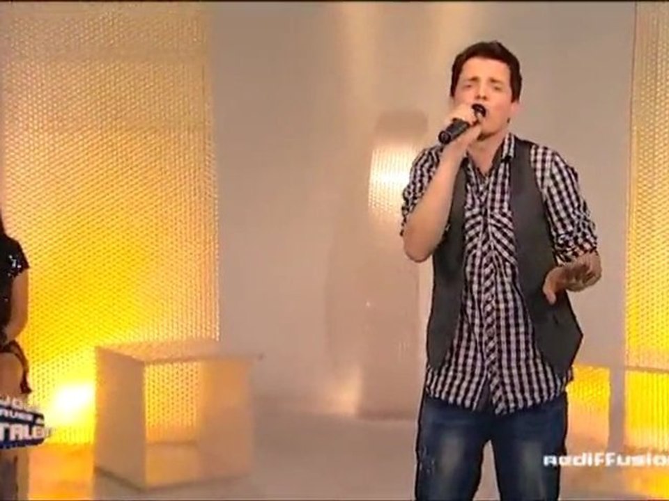 Adrien chante "Butterfly" de Jason Mraz sur IDF1