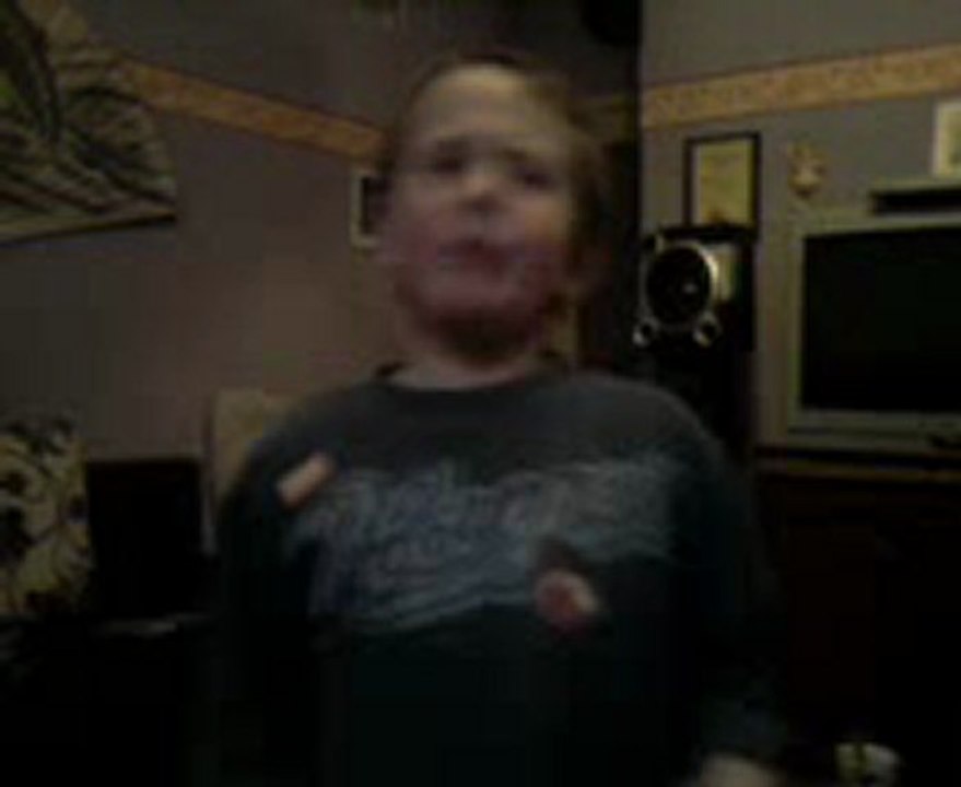 bouli qui mange un bonbon sur lol