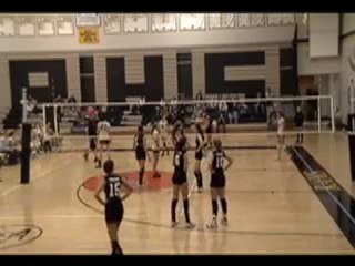 Son coach lui lance une balle dans la tête