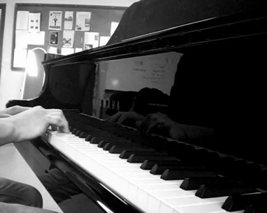 Metal Gear Solid 3 - Boss Death (piano)