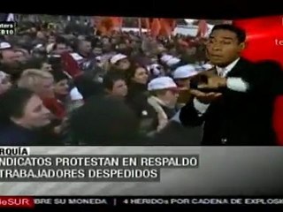 Millones de turcos respaldan a 250 despedidos