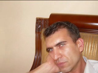 SeNiNLe BaŞLaDıM BiTSiN SeNiNLe