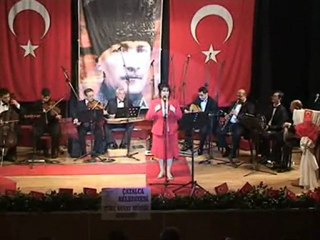 Gülünce Gözlerinin İçi Gülüyor