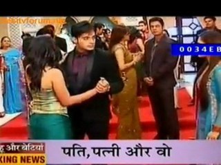 Mil Rahe Hai Dil Jal Rahi Sadhna [Bidaai]