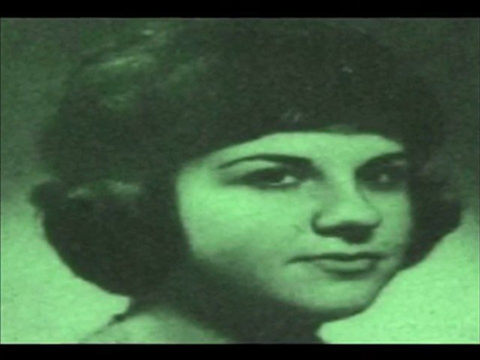 Serap Mutlu Akbulut ♪♪♪♪ Kalbimi Dolduran Güzel Gözleri Unuttum(Musıki Dergahı)