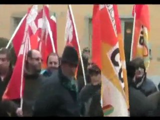 I lavoratori della Novaceta scendono in Piazza