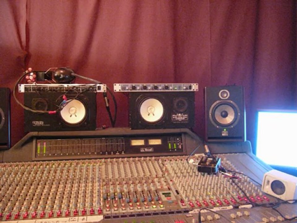 L'Oeuf Raide Berlin Eggsile's Making Oeuf