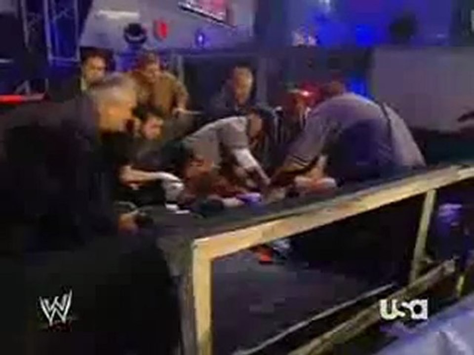 Jeff Hardy vs Randy Orton(crazy jump)