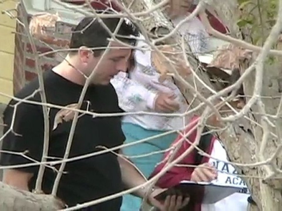 Americans sign petition to repeal First Amendment