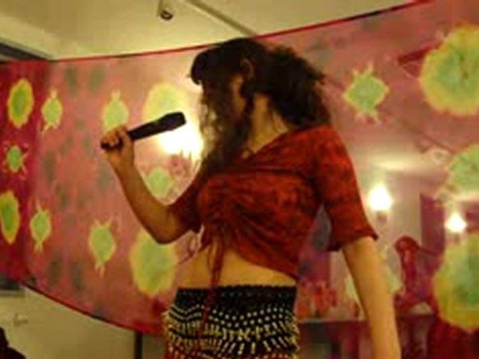 Chachou chante ... c'est pas facile à dire !!!