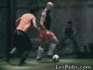 pub Nike bienvenue dans la cage