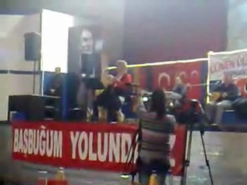 Ozan Arif Diyarbakirda bir it var