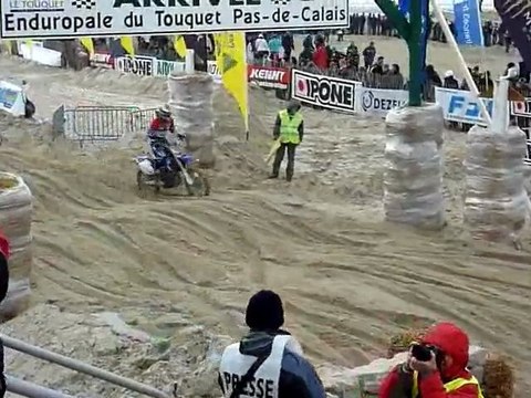 Enduropale la course, extrait