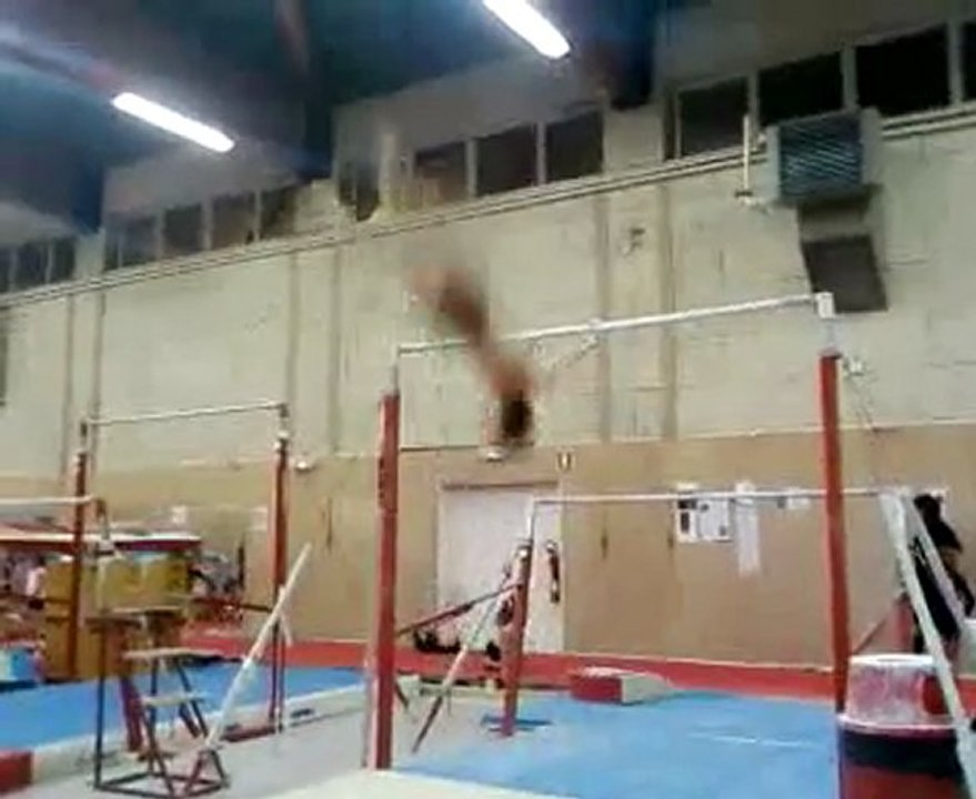 Moi a la barre en soleil tendu demi