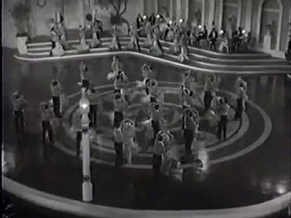 TOP HAT (1935)