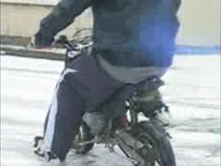 tour en pocket bike neige