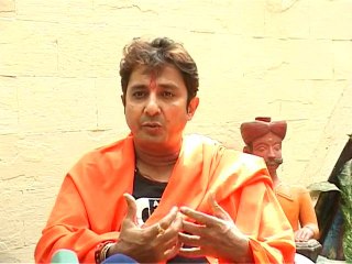 SLUMDOG MILLIONER Recived GRAMMY Awards