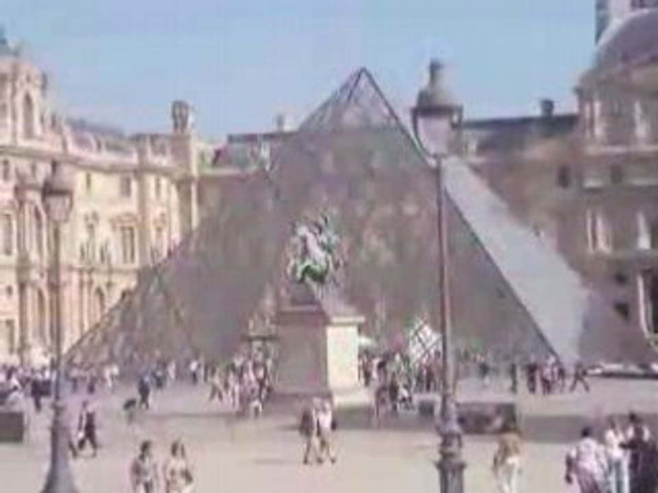 GRAND LOUVRE, PARIS